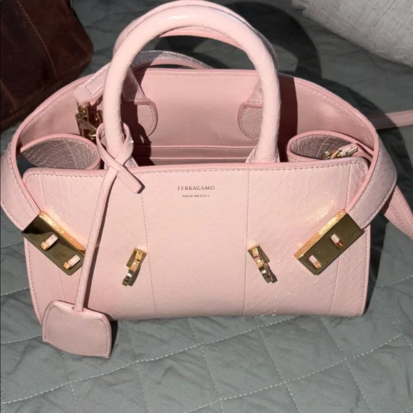 Ferragamo Pink Leather Top-Handle Satchel Bag with Gold Hardware - Picture 4 of 7